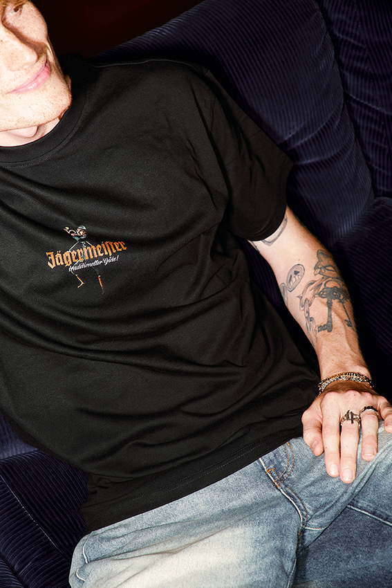 JM _INT_CORE_Merchandise_01_Singles_275