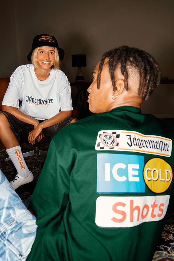 JM _INT_CORE_Merchandise_02_Doubles_919